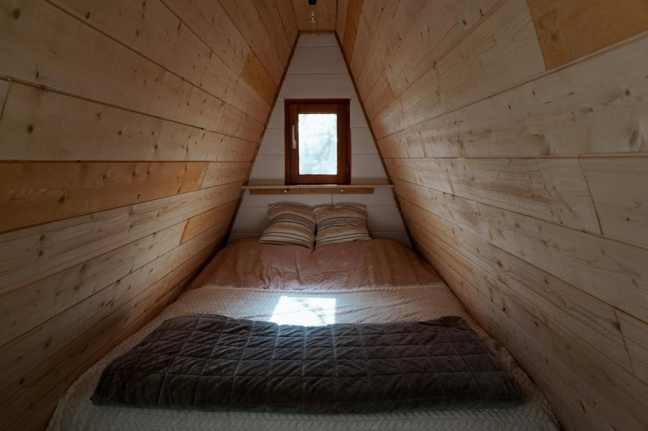 Le Chalet Tipi Avec Jacuzzi Et Jardin Troyes Dış mekan fotoğraf